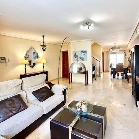 El Arenal Townhouse By The Beach With Swimming Pool - Eaw Homes 马尔韦利亚 外观 照片