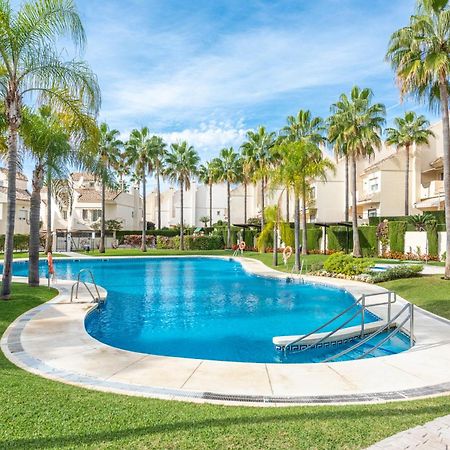 El Arenal Townhouse By The Beach With Swimming Pool - Eaw Homes 马尔韦利亚 外观 照片
