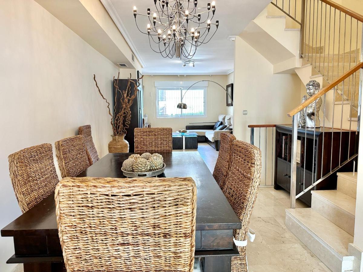 El Arenal Townhouse By The Beach With Swimming Pool - Eaw Homes 马尔韦利亚 外观 照片