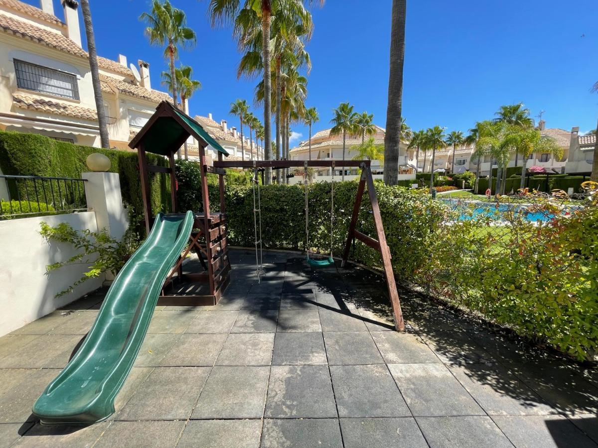 El Arenal Townhouse By The Beach With Swimming Pool - Eaw Homes 马尔韦利亚 外观 照片